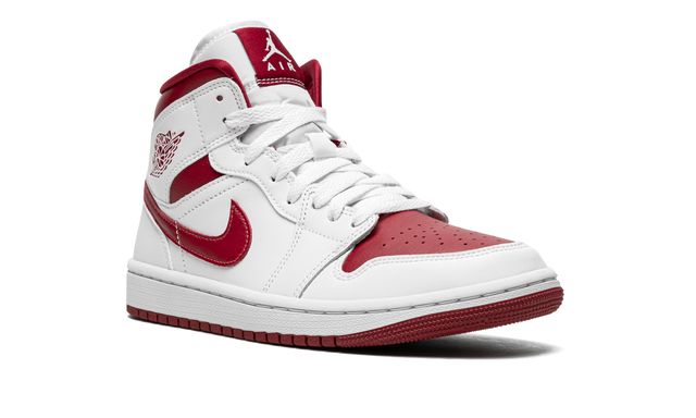Jordan 1 Mid Reverse Chicago
