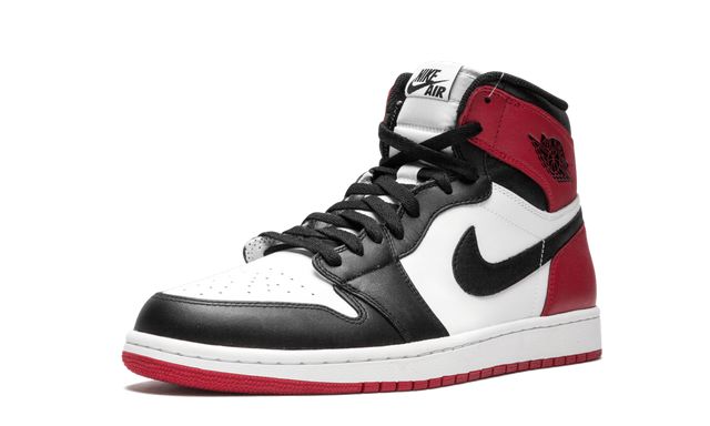 Jordan 1 Retro High Black Toe