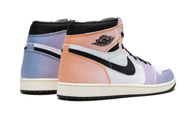 Jordan 1 Retro High Skyline