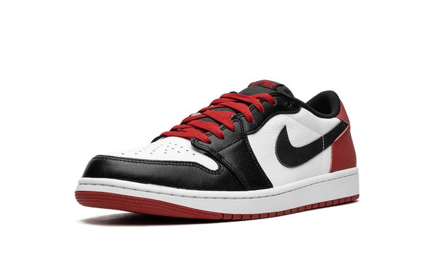 Jordan 1 Retro Low  Black Toe