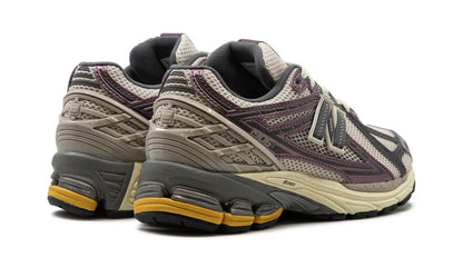 New Balance 1906R "LICORICE"