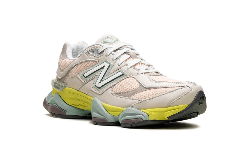 New Balance 9060 Moonbeam
