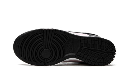 Nike Dunk Low Black Patent Pink