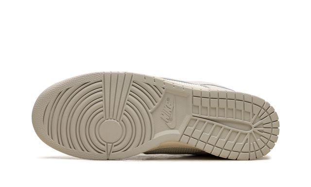 Nike Dunk Low Light Bone