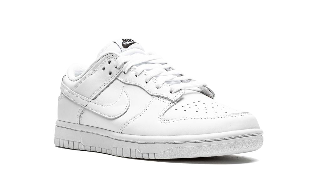 Nike Dunk Low Triple White