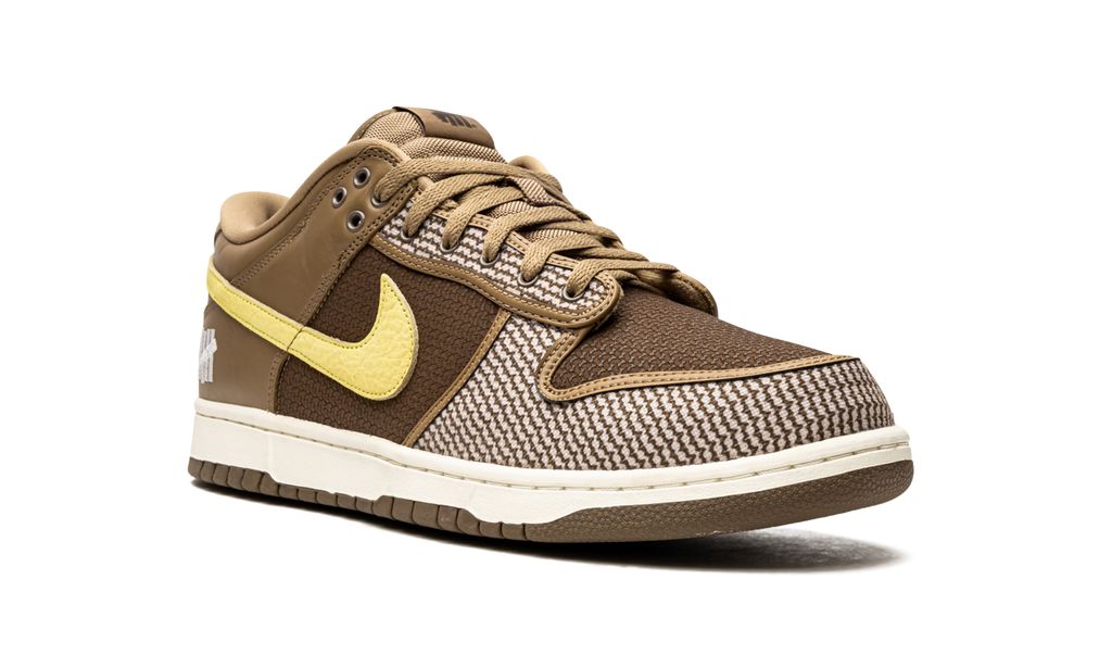 Nike Dunk Low Undefeated Canteen