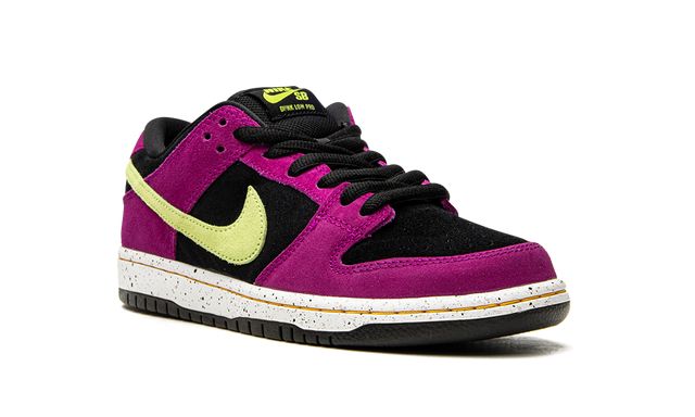 Nike SB Dunk Low ACG Terra Red Plum