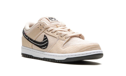 Nike SB Dunk Low Albino & Preto 'Jiu-Jitsu'