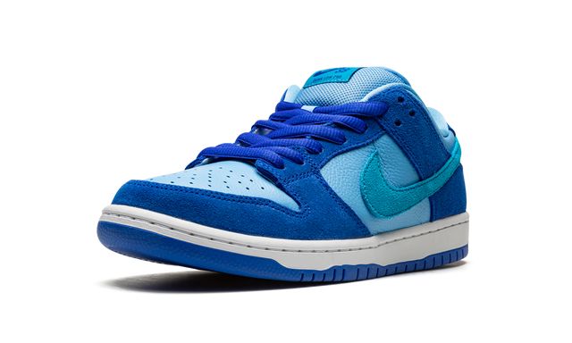Nike SB Dunk Low Blue Raspberry