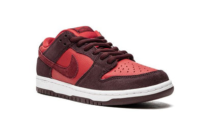 Nike SB Dunk Low Cherry