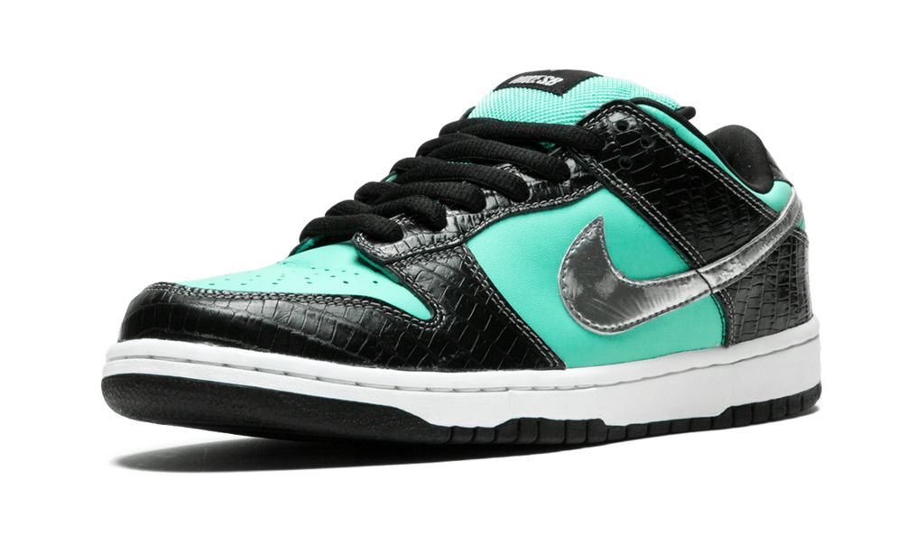 Nike SB Dunk Low Diamond Supply Co. Aqua Blue