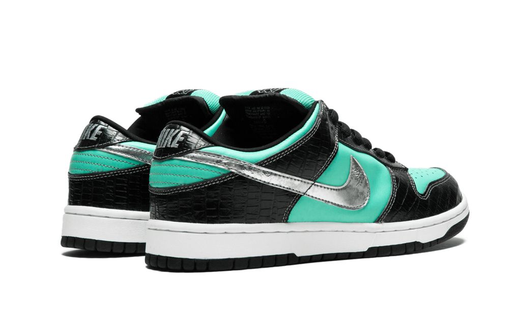 Nike SB Dunk Low Diamond Supply Co. Aqua Blue