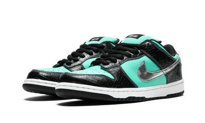 Nike SB Dunk Low Diamond Supply Co. Aqua Blue