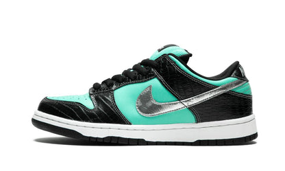 Nike SB Dunk Low Diamond Supply Co. Aqua Blue
