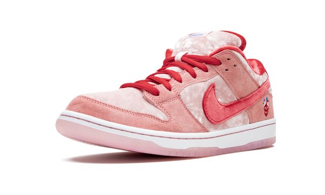 Nike SB Dunk Low Strangelove