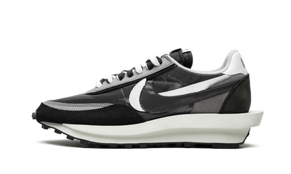Nike Waffle Sacai Black
