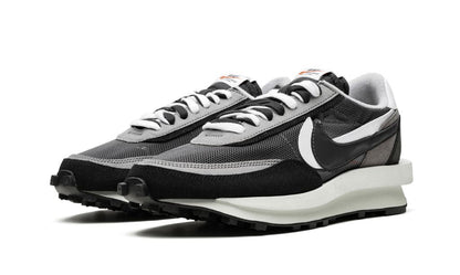 Nike Waffle Sacai Black
