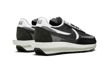 Nike Waffle Sacai Black