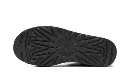 UGG CLASSICS ULTRA MINI WMNS "Triple Black"